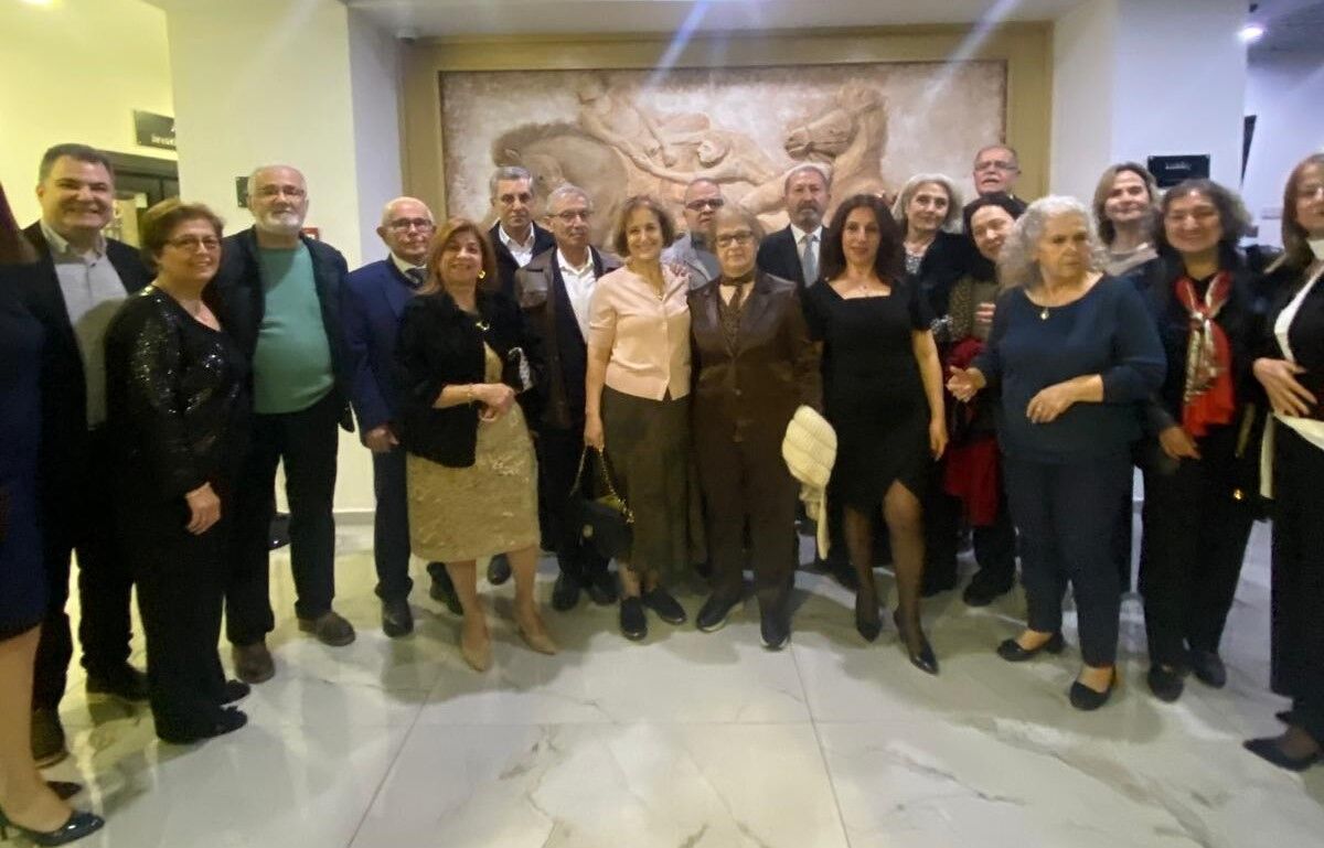 06Ed595F 389D 4Bf1 9F62 C25Abbcd97B2