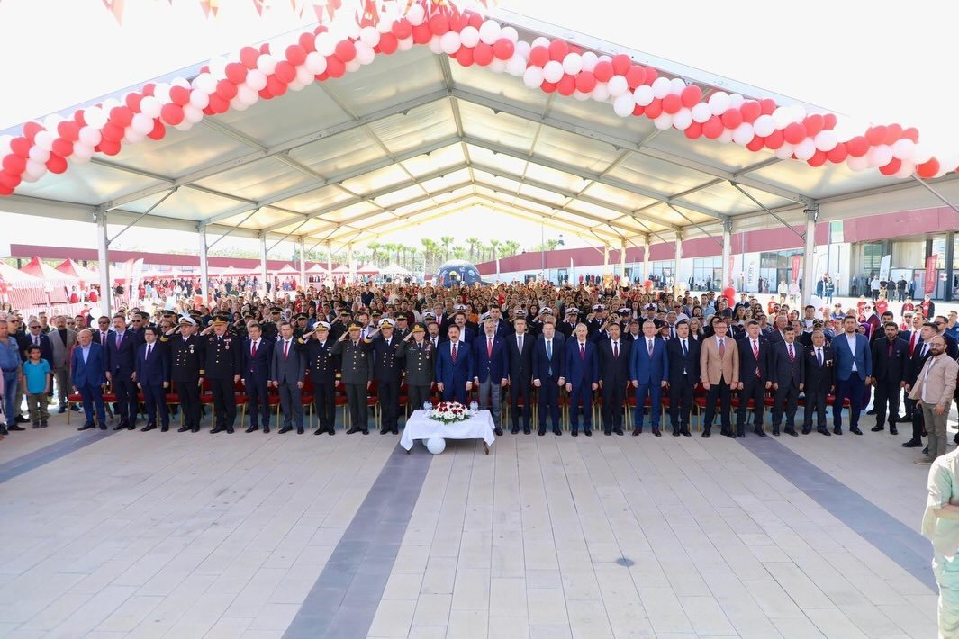 671267850 17880637896555921 5602668569130323567 N