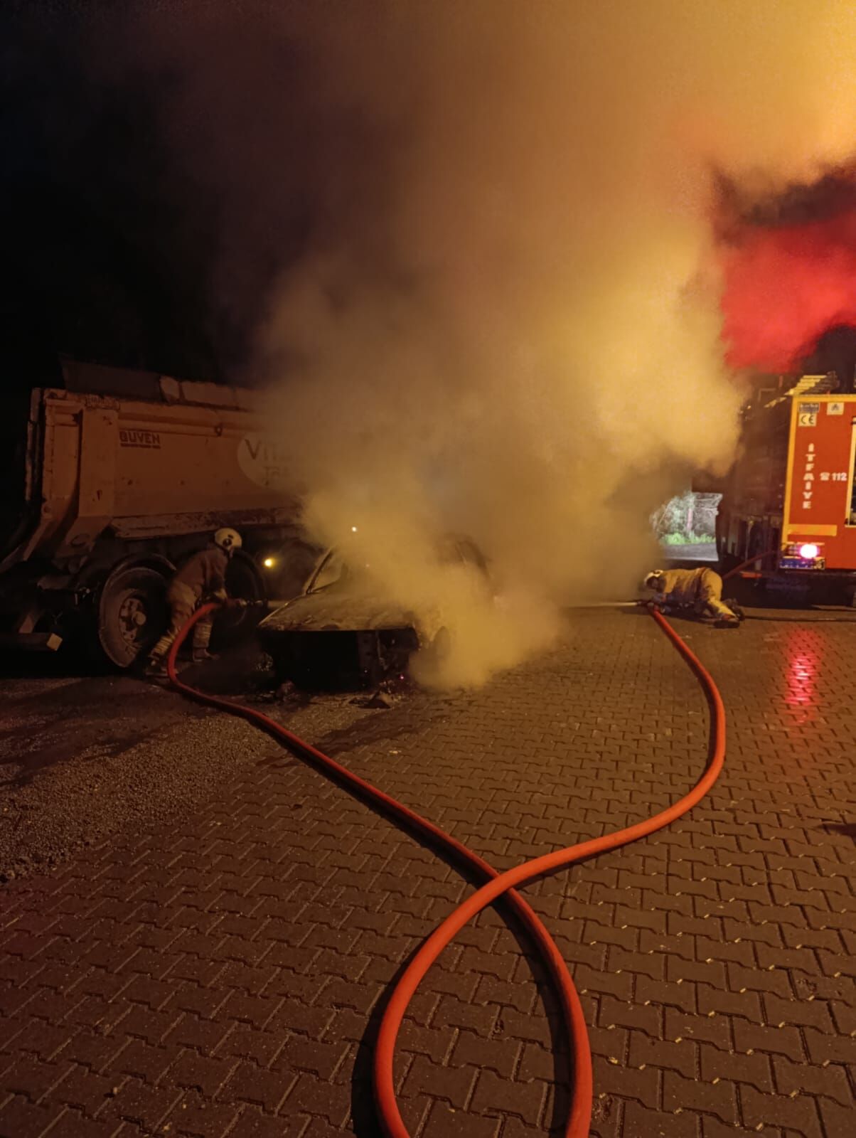 Akarca Arac Yangini (1)