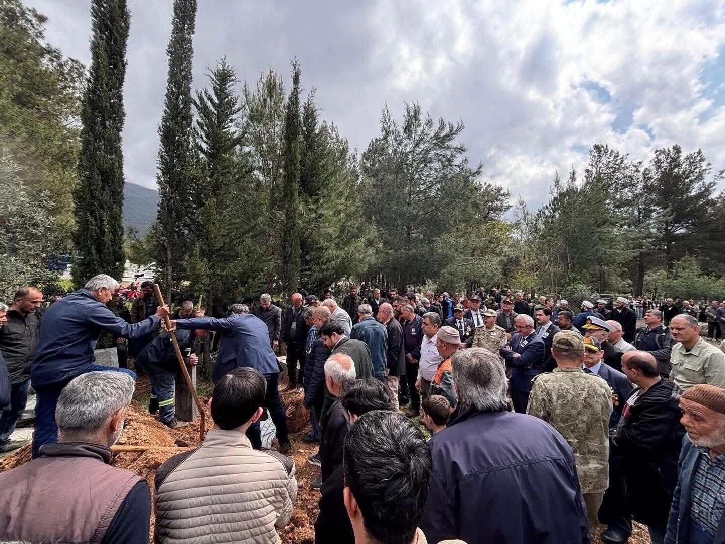 Fd5Dc015 Eeb7 41Ff A859 8A939F8D05Cd