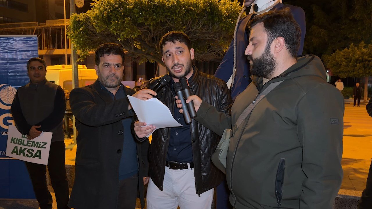 Israil Tepkisi .Mp4 Snapshot 04.32.302