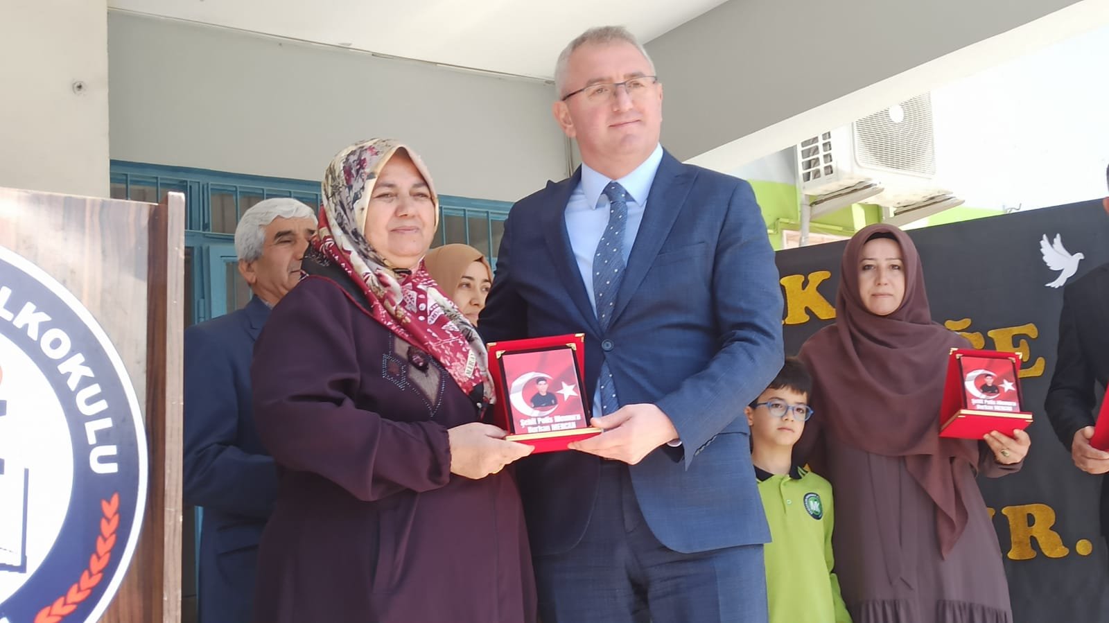 Kutuphane Acilisi (10)