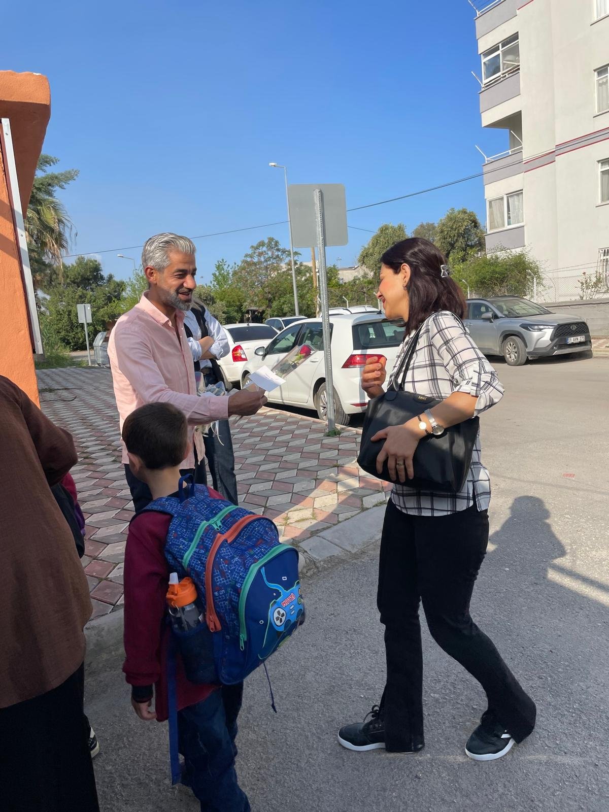 Ogretmene Anlamli Deskek (3)