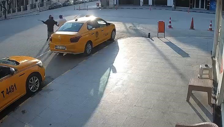 Satirli Saldirgan Kamerada (3)