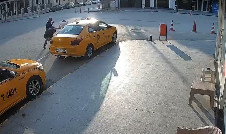 Satirli Saldirgan Kamerada (4)