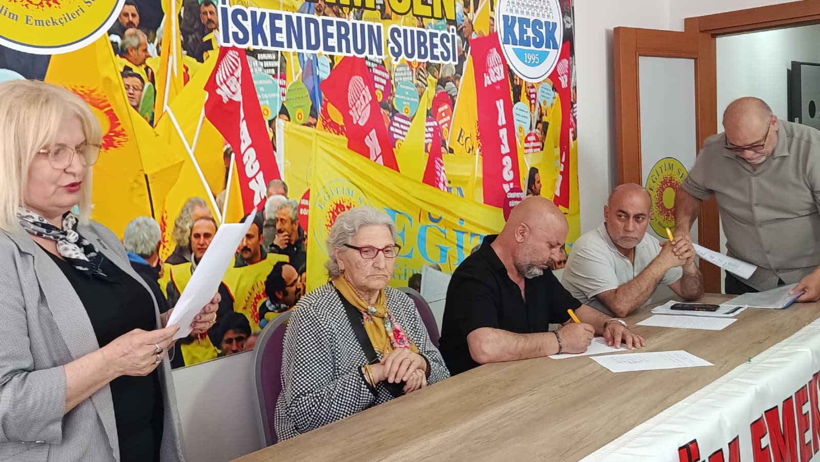 Tum Emekliler Kongresi (7)