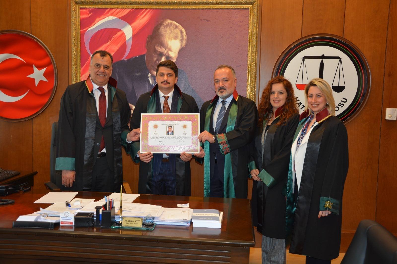 Vali Yardimcisi Avukat Oldu (1)