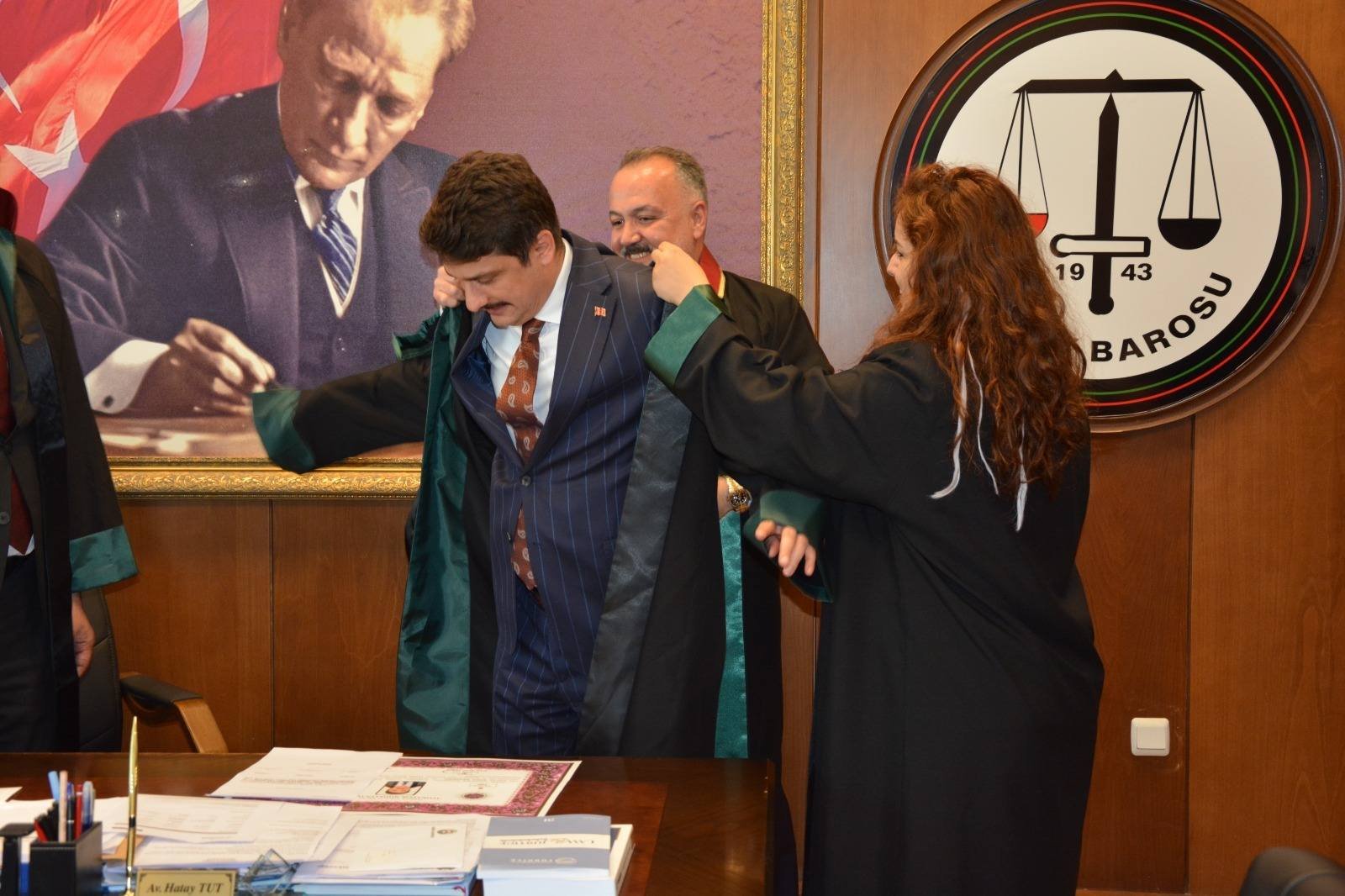 Vali Yardimcisi Avukat Oldu (2)