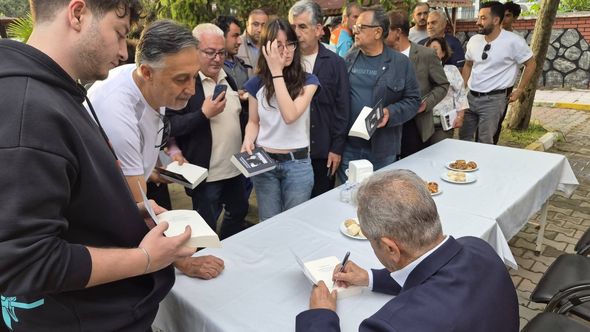 Erzin Kutuphane Acilisi (3)