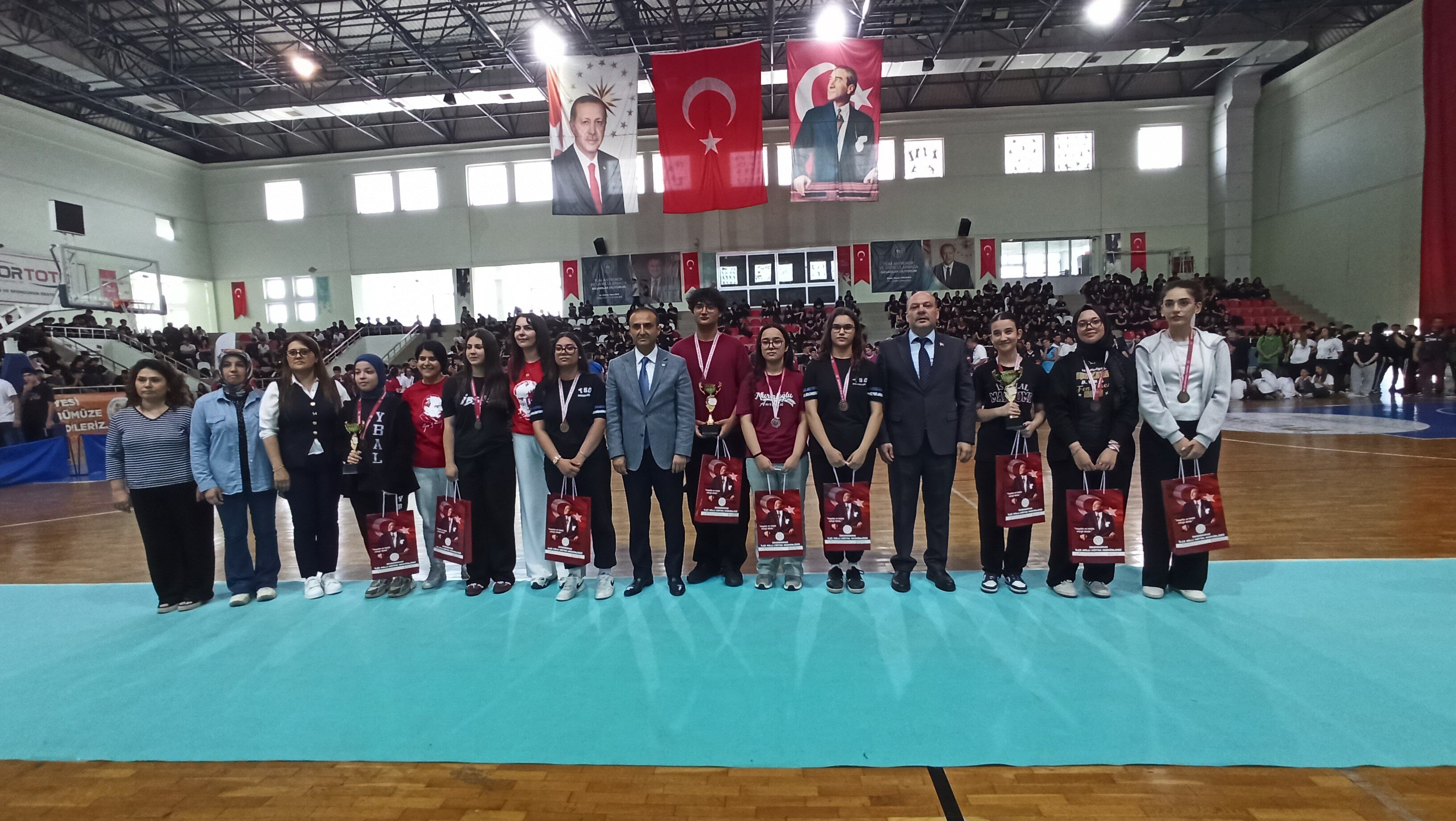 Genclik Haftasi Odulleri (10)
