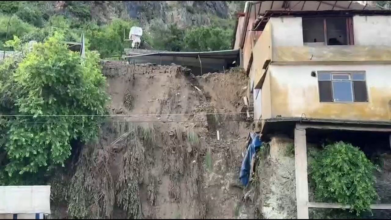 Hatay Sel.mp4 Snapshot 02.31.240