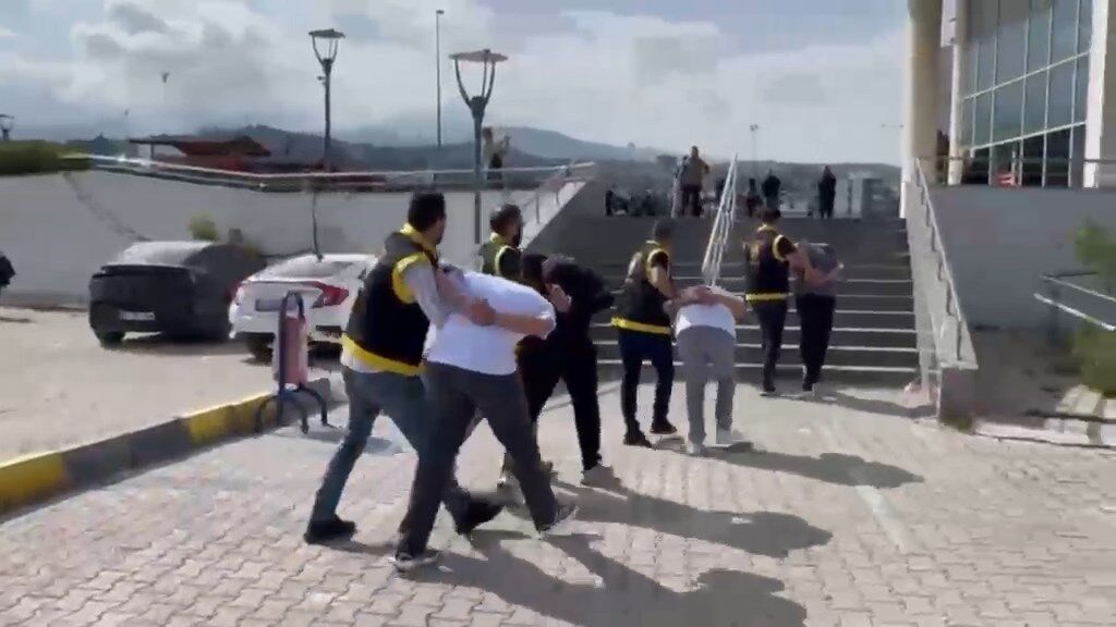 Otomobil Hırsız 1