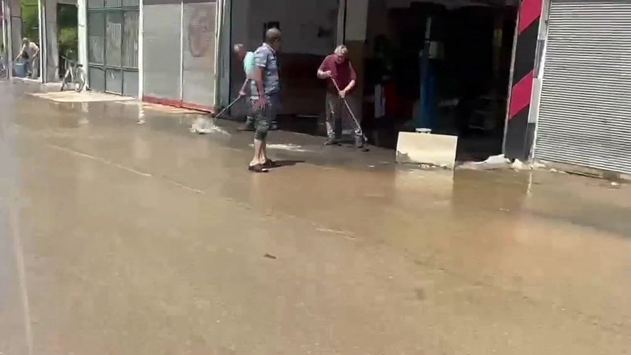 Sanayi Su Borusu Patladi (4)