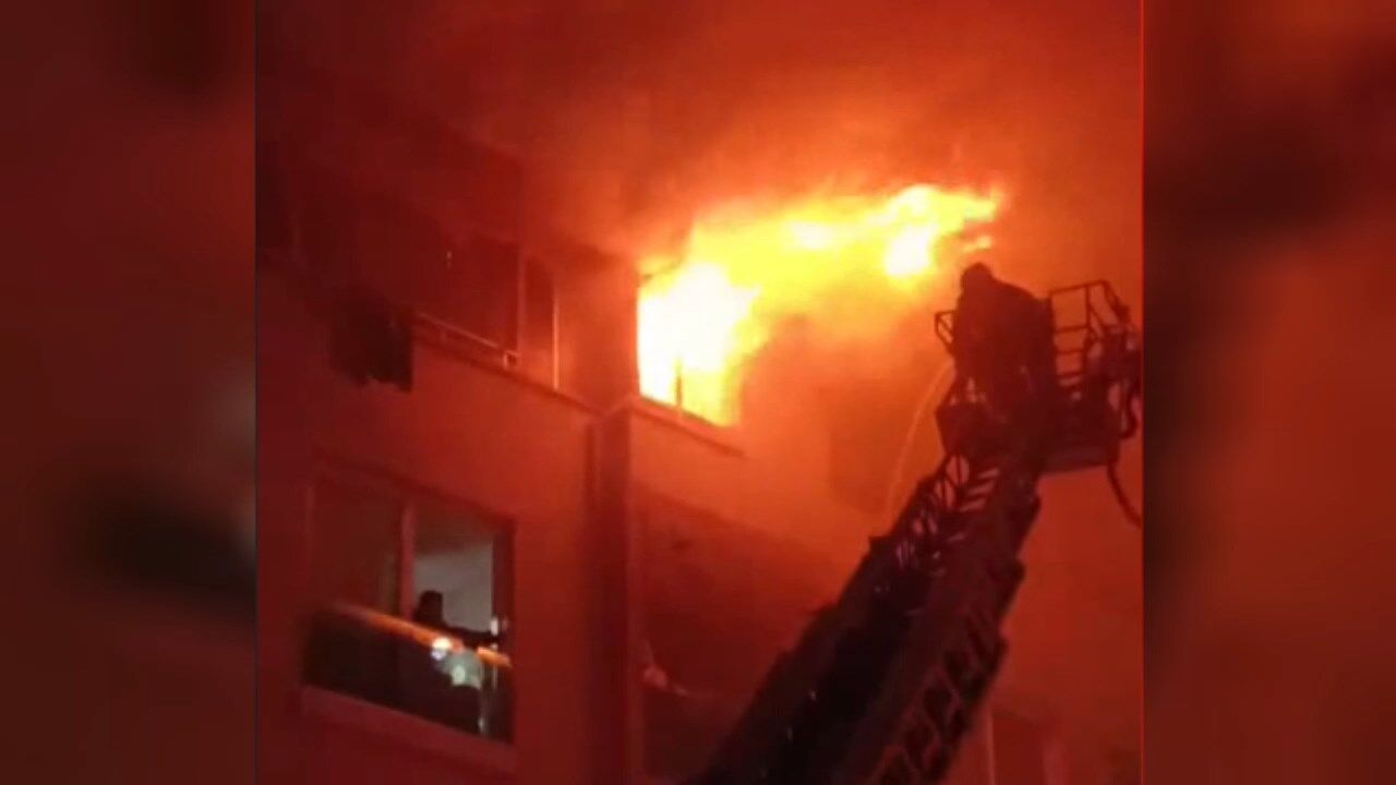 Antakya Cati Katinda Yangin.mp4 Snapshot 00.45.640