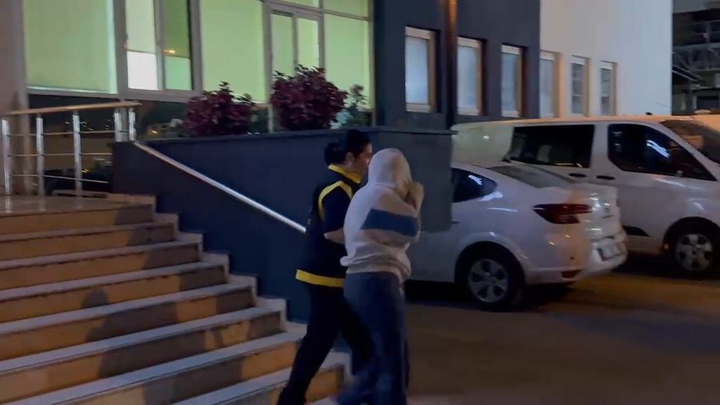 Fuhus (2)