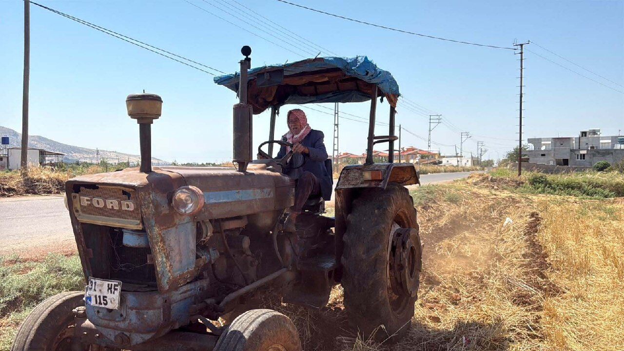 yarim-asilrik-traktor
