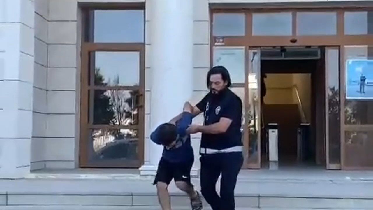 O Koca Tutuklandi.mp4 Snapshot 00.03.141