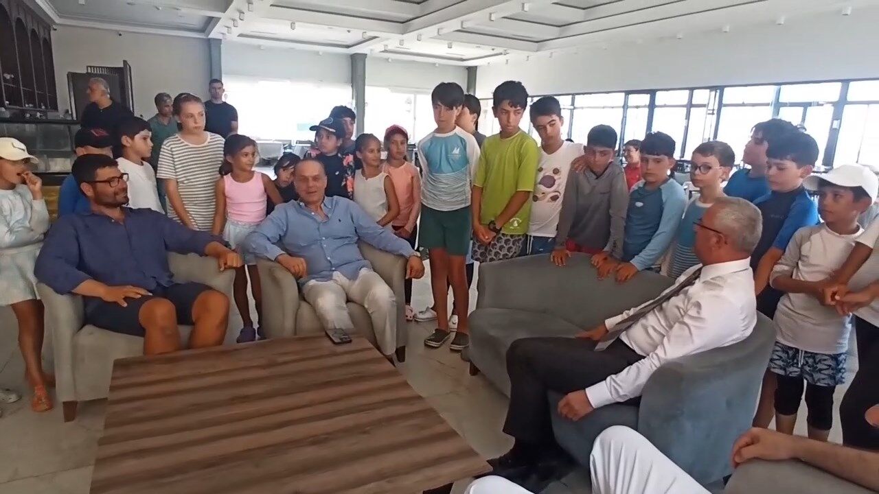 Yelkenli Rekor.mp4 Snapshot 02.05.192
