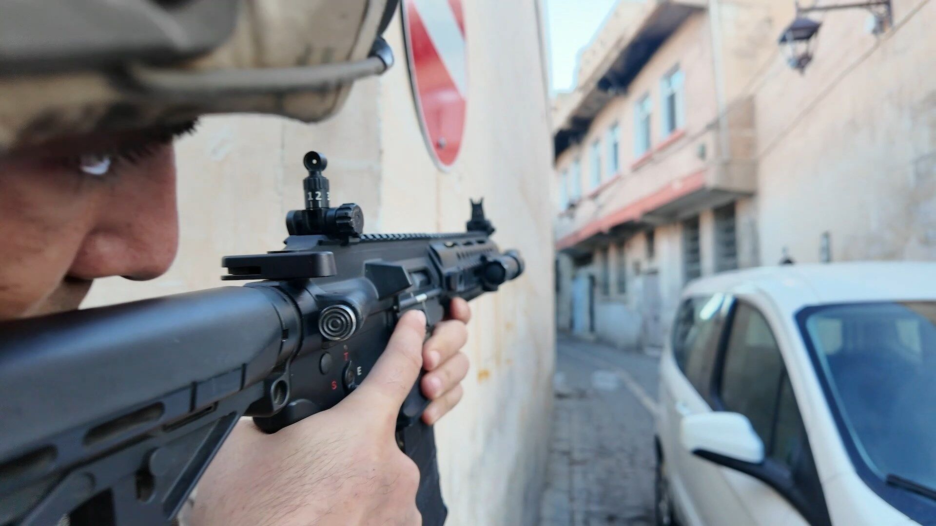 Jandarma Tem Operasyonu.mp4 Snapshot 00.18.975